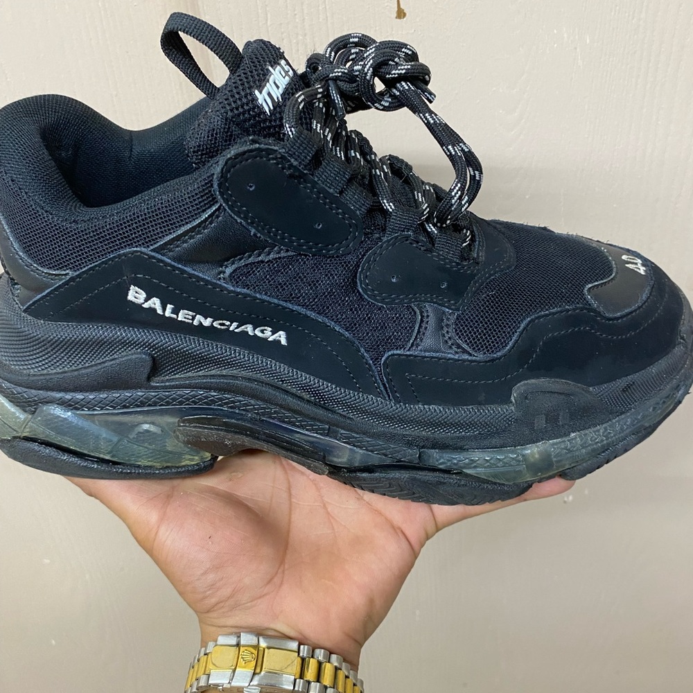 Balenciaga Triple S all black
